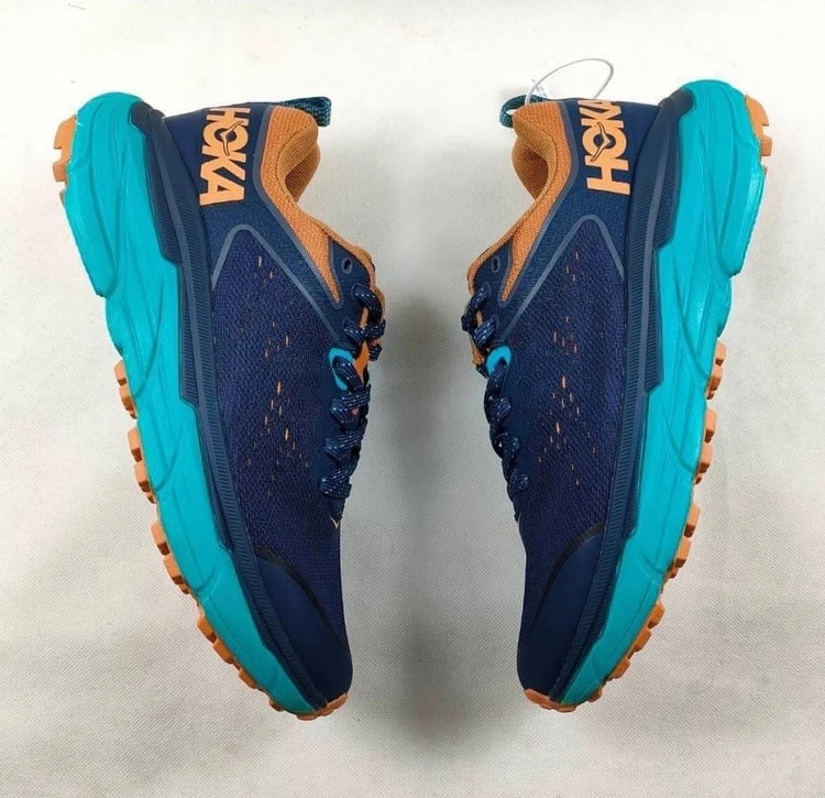 کتونی هوکا چلنجر آرت 6 گورتکس سایز ۴۰ تا ۴۵ Hoka Challenger Art 6 Goretex