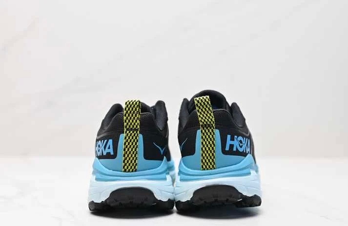 کتونی هوکا چلنجر آرت 6 گورتکس سایز ۴۰ تا ۴۵ Hoka Challenger Art 6 Goretex