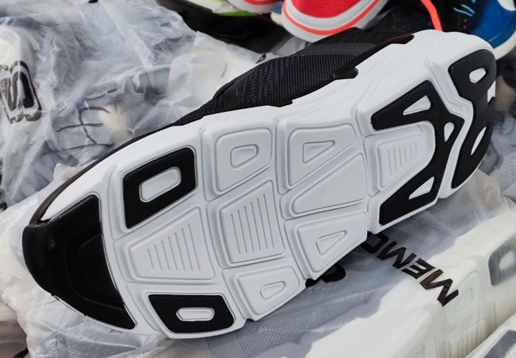 کتونی اسکیچرز مشکی سایز ۴۰ تا ۴۵ Skechers Max Cushioning Premier