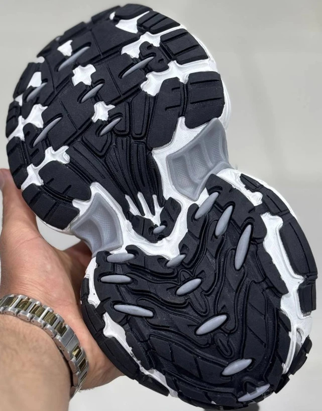 کتونی بالنسیاگا 10 ایکس سایز ۴۰ تا ۴۵ Balenciaga 10XL