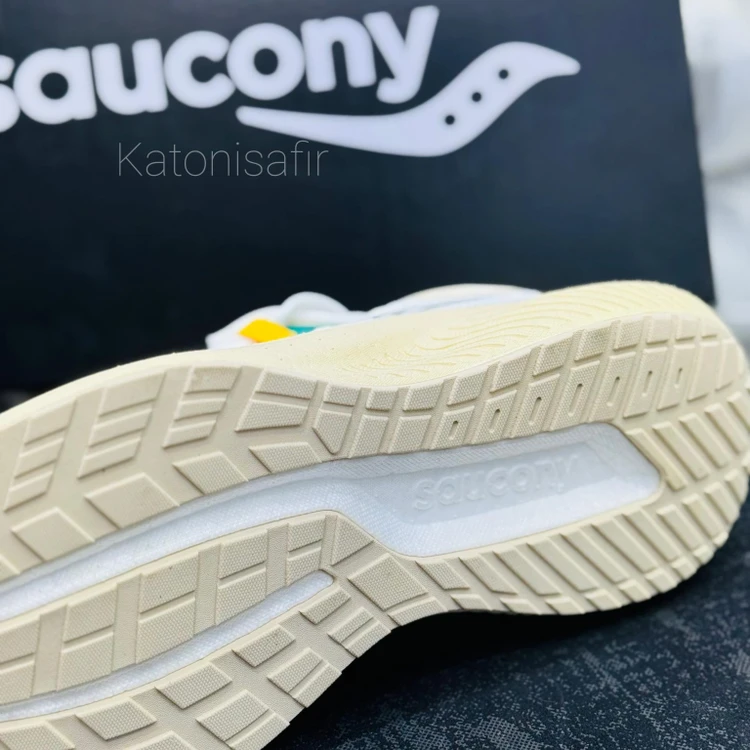 کتونی ساکونی تریمپ 19 مسترکوالیتی ویتنام سایز ۴۰ تا ۴۵ Saucony Triumph 19
