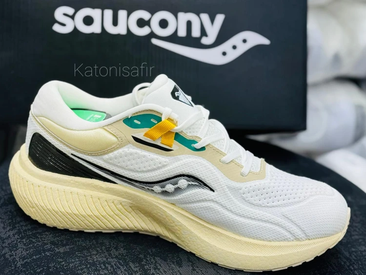 کتونی ساکونی تریمپ 19 مسترکوالیتی ویتنام سایز ۴۰ تا ۴۵ Saucony Triumph 19