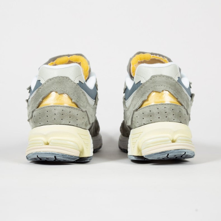 کتونی نیوبالانس 2002 سایز 40 تا 45 Newbalance 2002