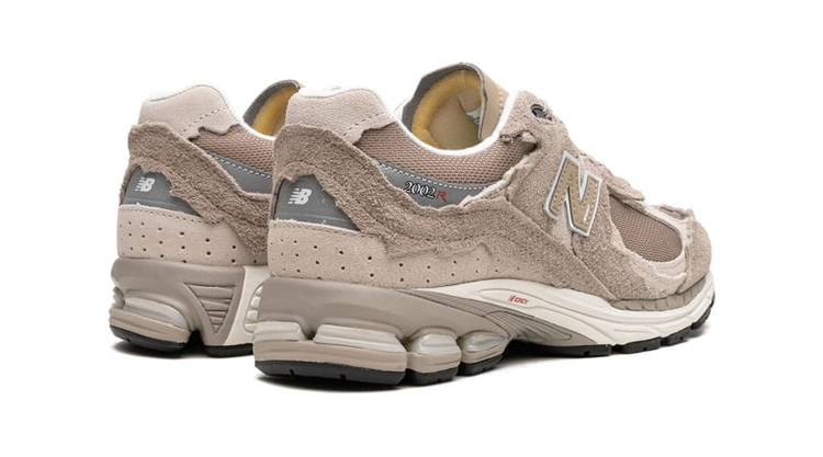 کتونی نیوبالانس 2002 سایز 40 تا 45 Newbalance 2002