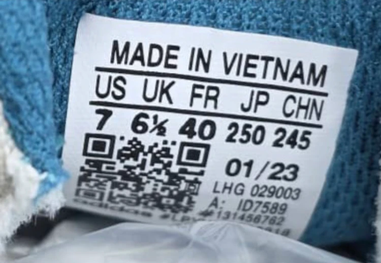 کتونی آدیداس تورشن سوپر مستر کوالیتی ویتنام سایز ۴۰ تا ۴۵ Adidas END. x Torsion Super 'Equals