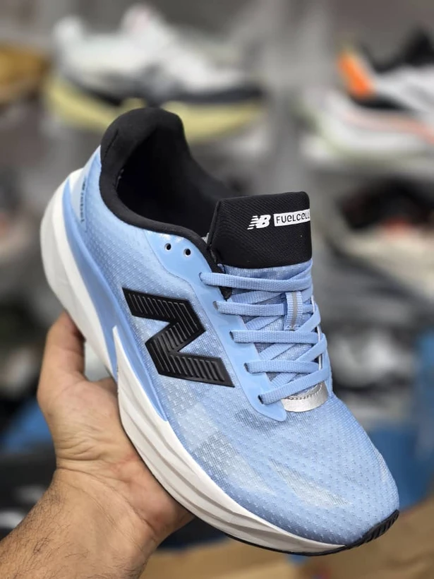 کتونی نیوبالانس مستر کوالیتی ویتنام سایز ۴۰ تا ۴۵ New Balance FuelCell
