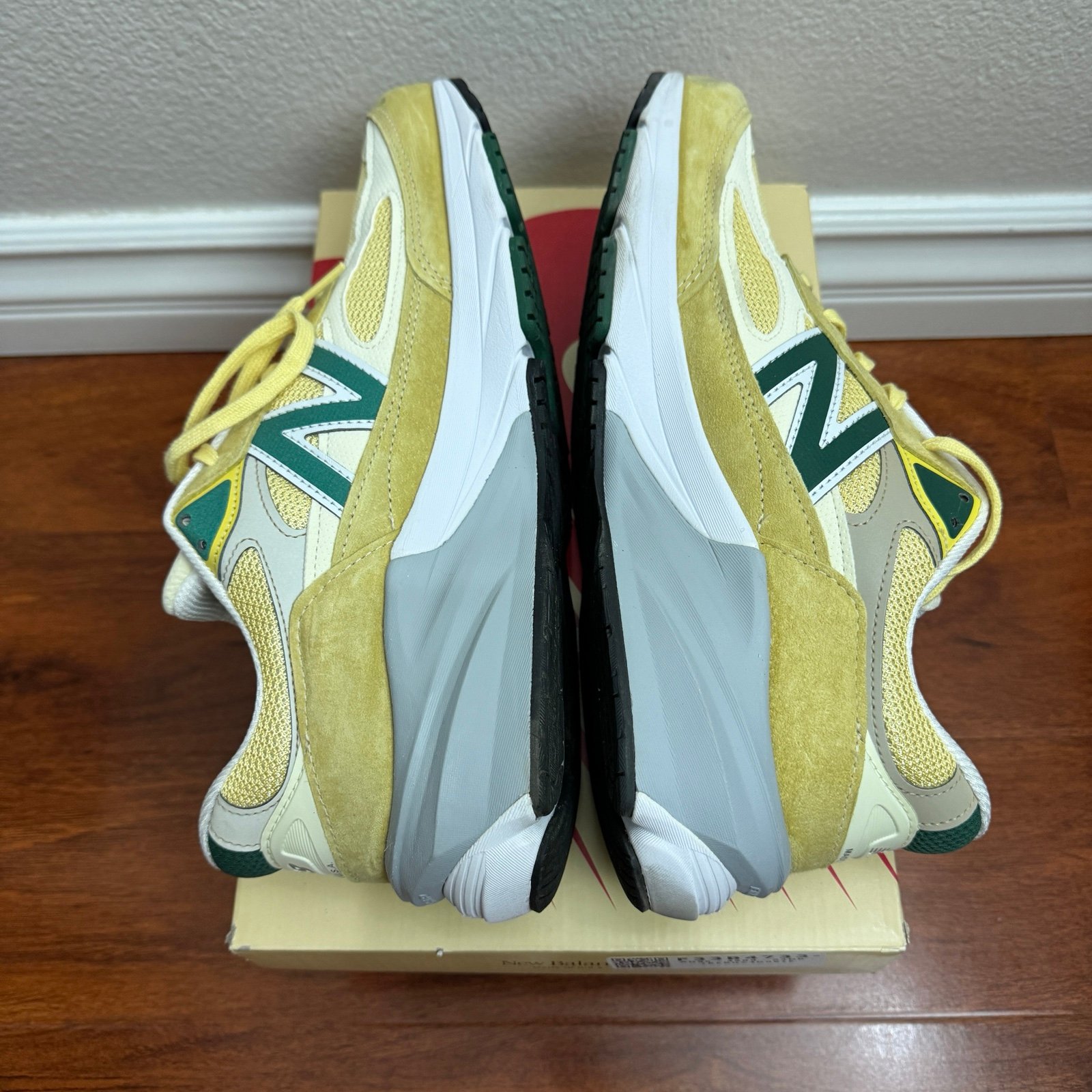 کتونی نیوبالانس 990 مستر کوالیتی ویتنام سایز ۴۰ تا ۴۵  Newbalance 990