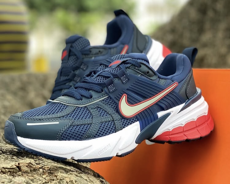 کتونی نایک کشلون V2K ویتنام مستر کوالیتی سایز ۴۰ تا ۴۵ Nike V2K