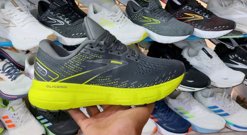 کتونی بروکس گلیسرین ۲۰ مستر کوالیتی ویتنام کیفیت مشابه اورجینال سایز ۴۰ تا ۴۵ Brooks Glycerin 20