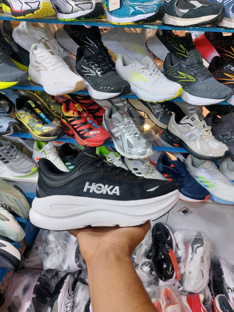 هوکا باندی ۹ ویتنام مستر کوالیتی سایز ۴۰ تا ۴۵ Hoka bondi 9