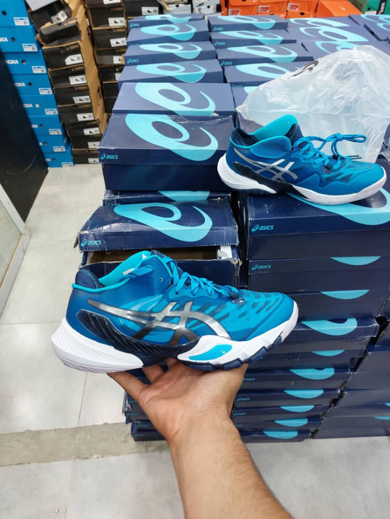 کتونی اسیکس والیبالی بسکتبالی متارایز مستر کوالیتی سایز ۴۰ تا ۴۵ Asics metarise