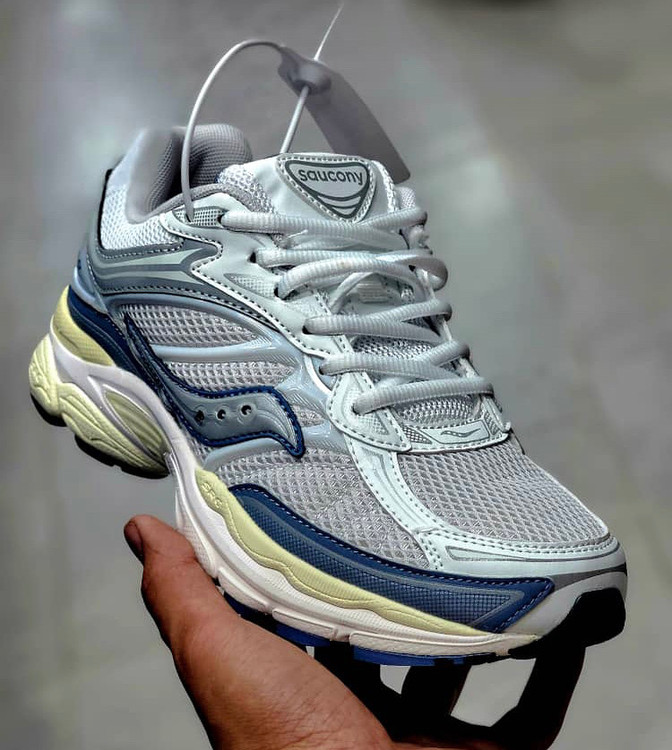 کتونی ساکونی تور درشت مستر ویتنامی کوالیتی سایز ۴۰ تا ۴۵ saucony omni