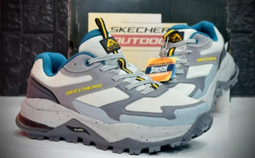 کتونی اسکیچرز مستر کوالیتی ویتنام سایز ۴۰ تا ۴۵ Skechers Archfit