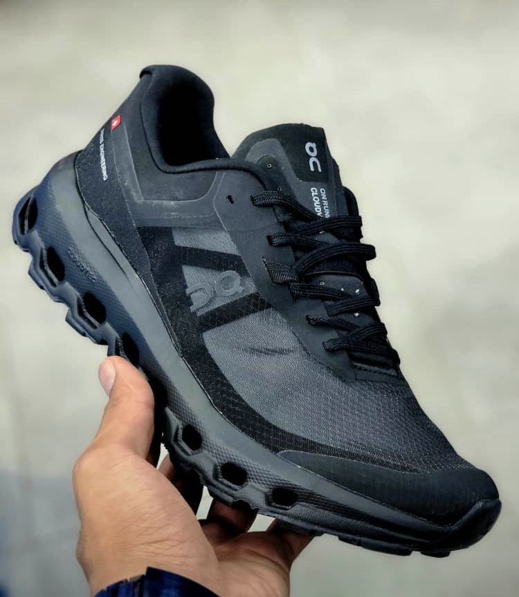 کتونی کیوسی (آنرانینگ) کلود ویستا مستر کوالیتی ویتنام سایز ۴۰ تا۴۵ On Cloudvista