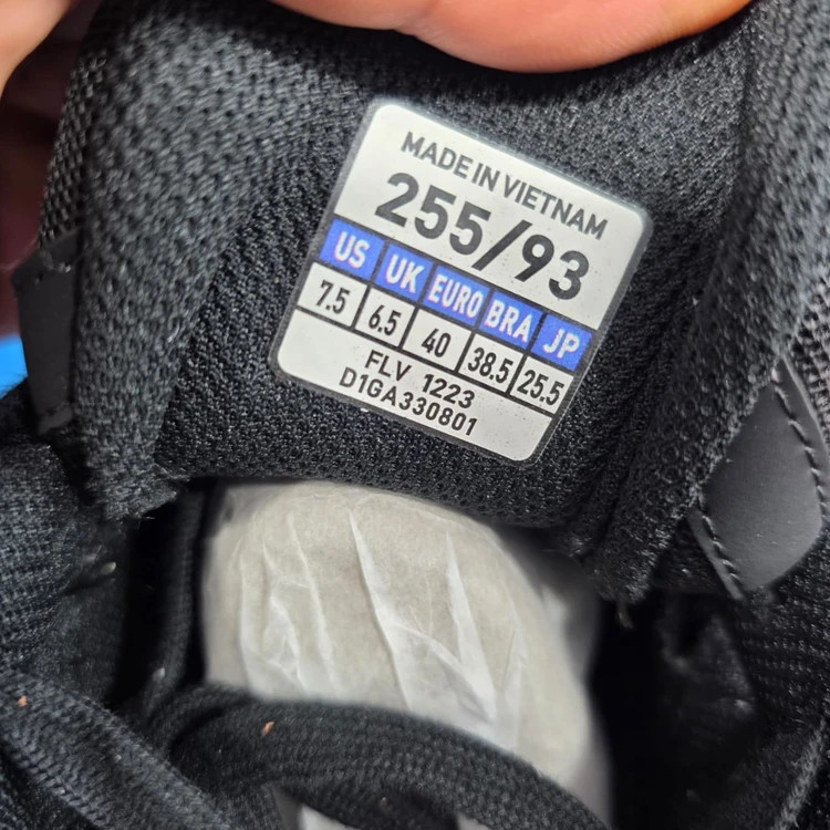 کتونی میزانو مستر کوالیتی ویتنام سایز ۴۰ تا ۴۵ Mizuno x Graphpaper Wave Rider Beta