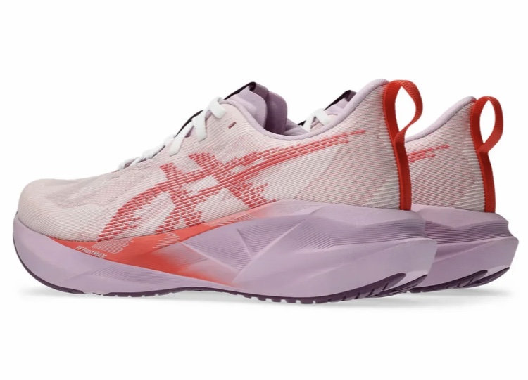کتونی اسیکس نوابلاست ۵ سایز ۳۷ تا ۴۰  Asics novablast 5
