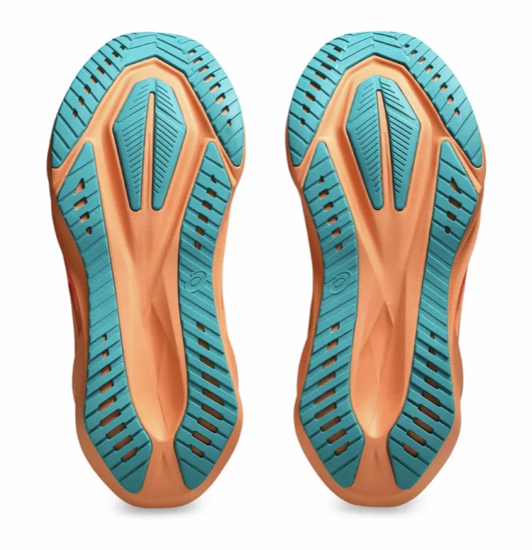 کتونی اسیکس نوابلاست ۵ سایز ۳۷ تا ۴۰  Asics novablast 5