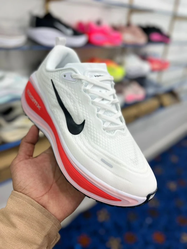 نایک ایر زوم ومرو سایز ۳۷ تا ۴۰ Nike Air zoom vomero