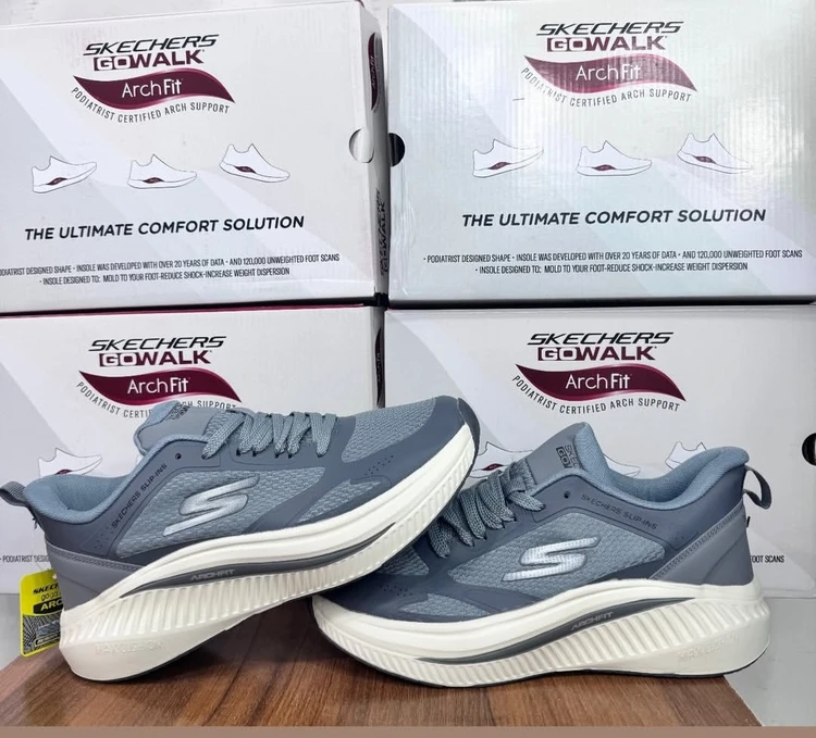 کتونی اسکیچرز go run سایز ۴۰تا ۴۵  SKECHERS GO RUN