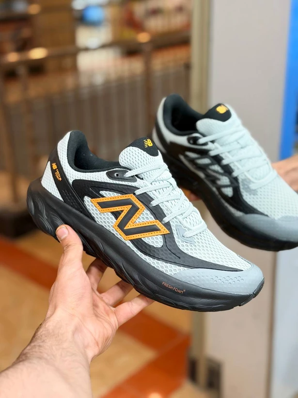 کتونی رانینگ و پیاده‌روی نیوبالانس فرش فوم سایز ۴۰ تا ۴۵  New balance Fresh Foam
