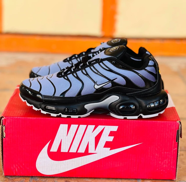 کتونی رانینگ نایک ایرمکس پلاس سایز 40 الی 45 Nike Air Max Plus SE