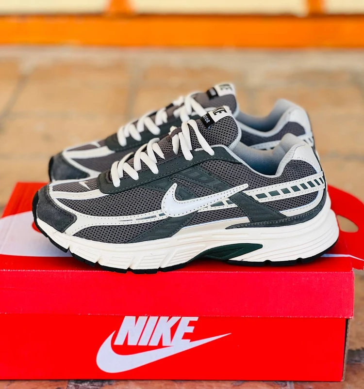 کتونی رانینگ اسپرت نایک انیتیتاتور سایز 40 تا 45  Nike Initiator