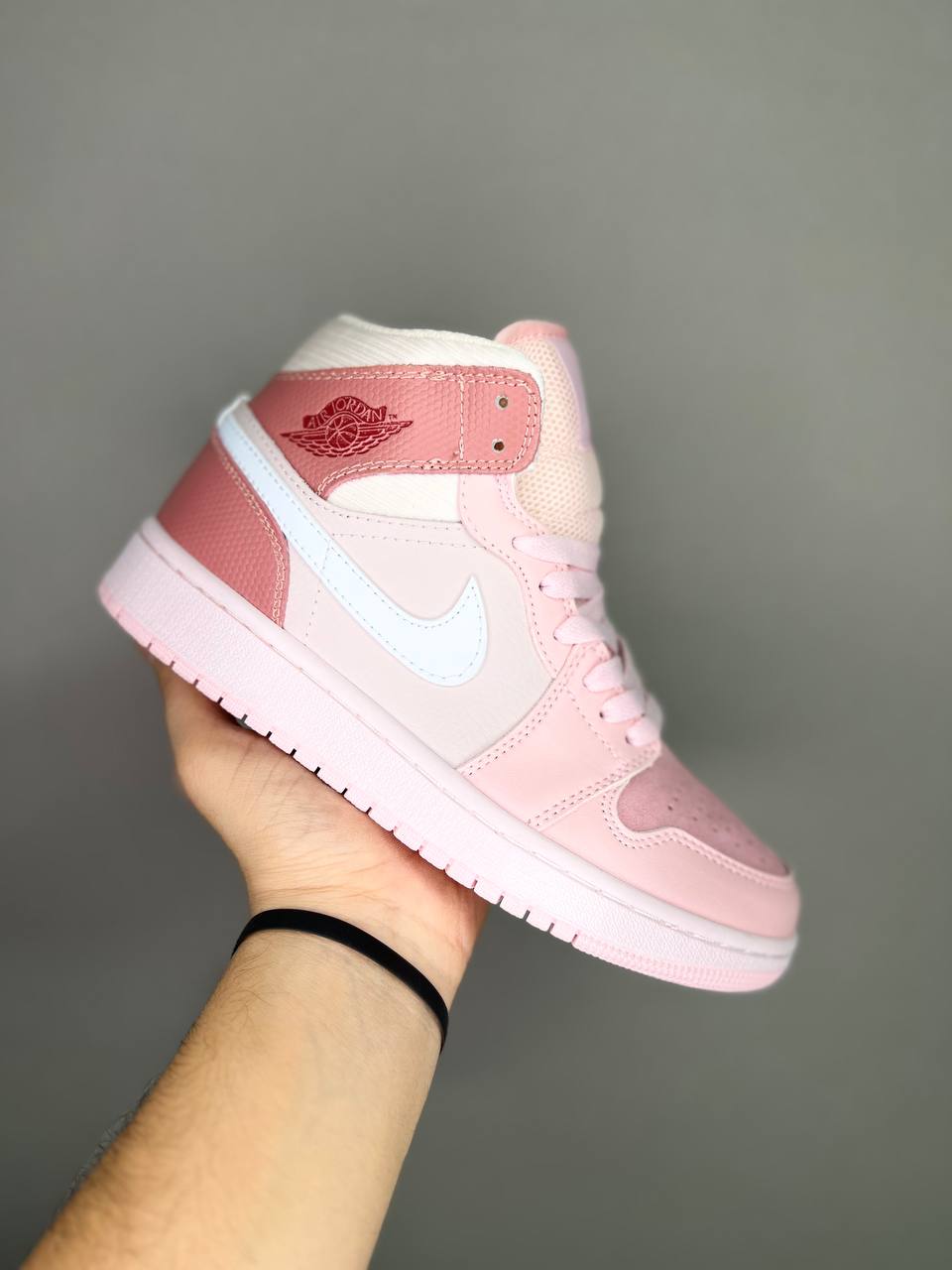 کتونی نایک ایر جردن وان سایز 37 تا 40 NIKE AIR JORDAN 1 HIGH