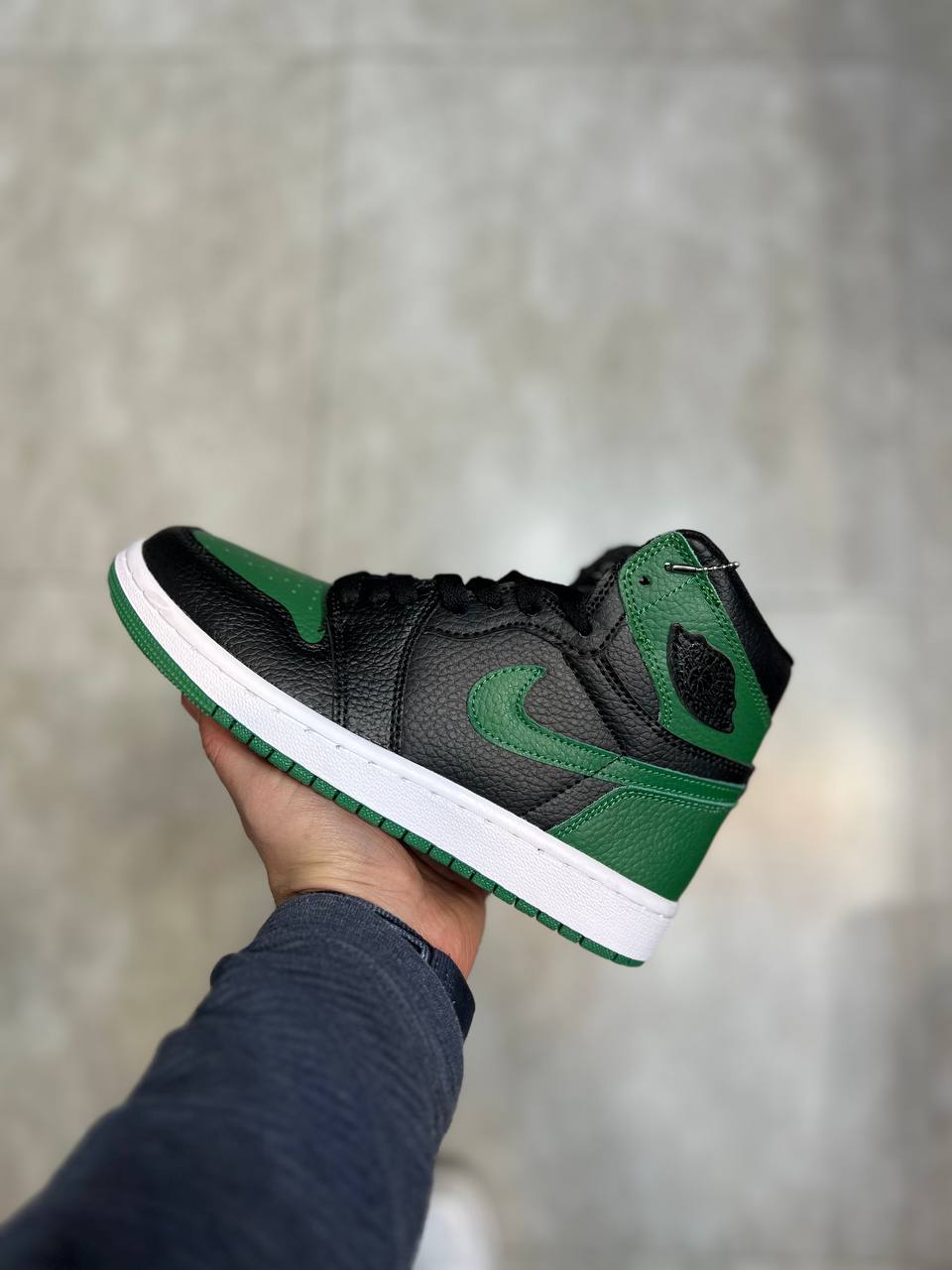 کتونی ایر جردن وان سایز 37 تا 45 NIKE AIR JORDAN 1