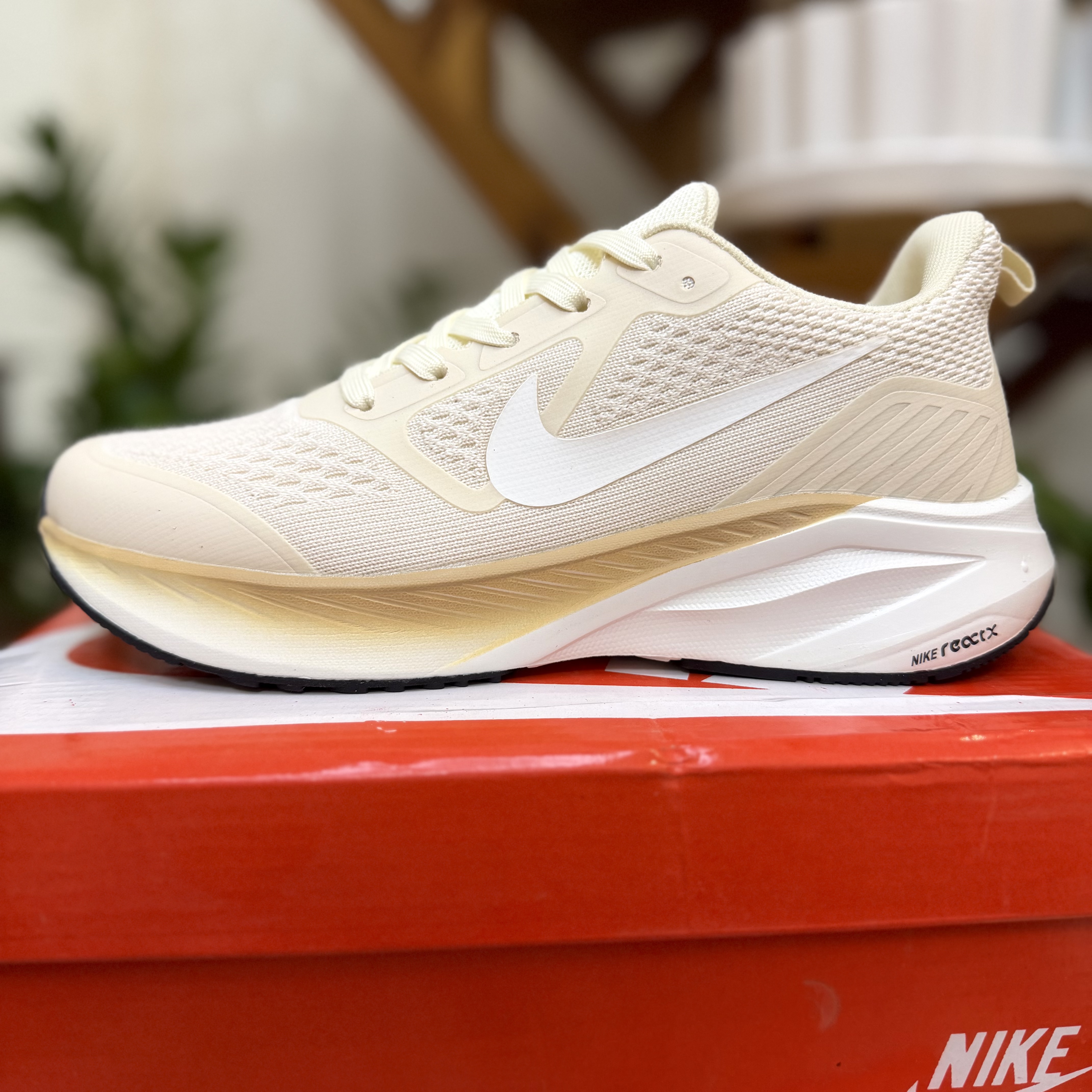 کتونی نایک بژ سایز ۳۸ تا ۴۱ Nike Beige