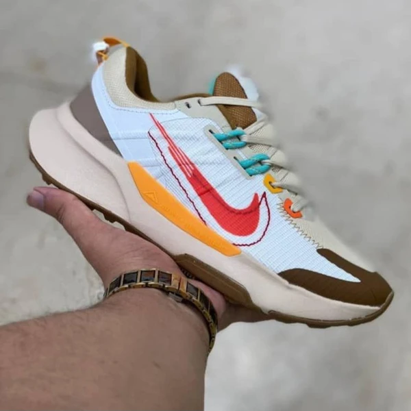 کتونی رانینگ نایک جونیپر تریل 2 سفید قهوه ای زرد سایز 39 الی 45 Nike Juniper Trail 2