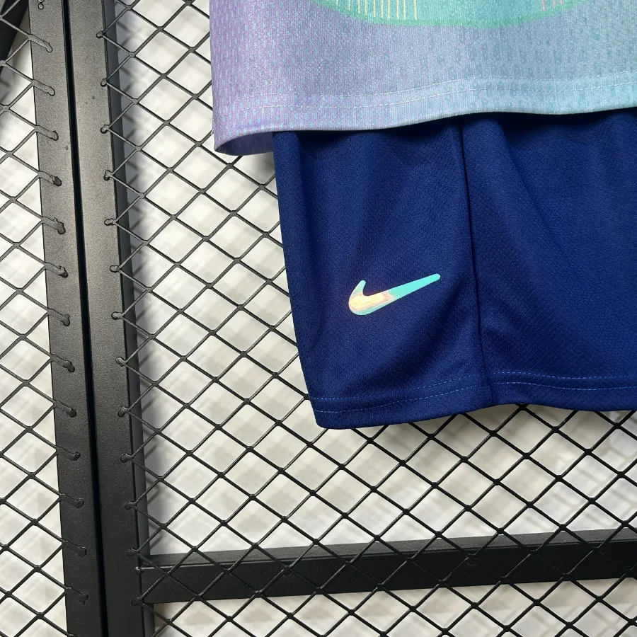 تیشرت کیت کانسپت بارسلونا آبی صورتی بچه گانه نایک اسپاتیفای 2025/26 سایز 20 تا 30 BARCELONA NIKE 2025/26
