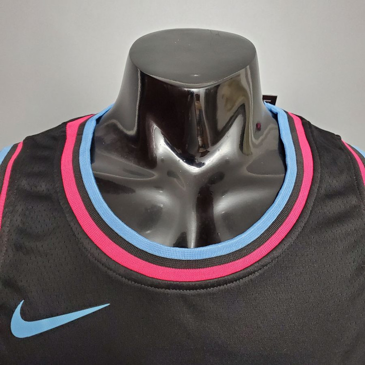 تیشرت بسکتبالی نایک جرزی میامی هیت سیتی ادیشن مشکی سرخابی باتلر سایز X تا NIKE MIAMI HEAT CITY EDITION BUTLER 5XL