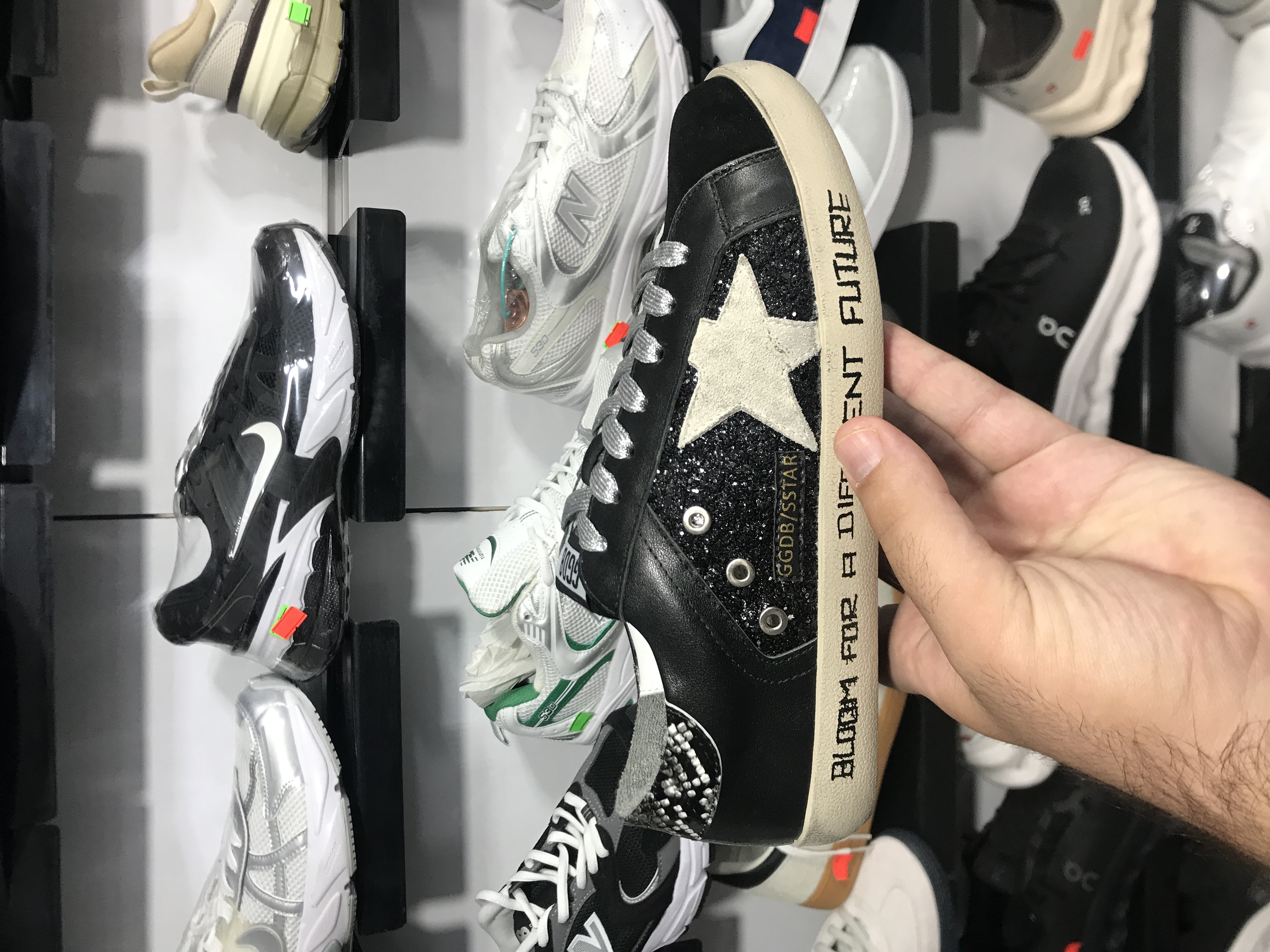 کتونی گلدن گوس سایز ۳۷ تا ۴۰ Golden Goose