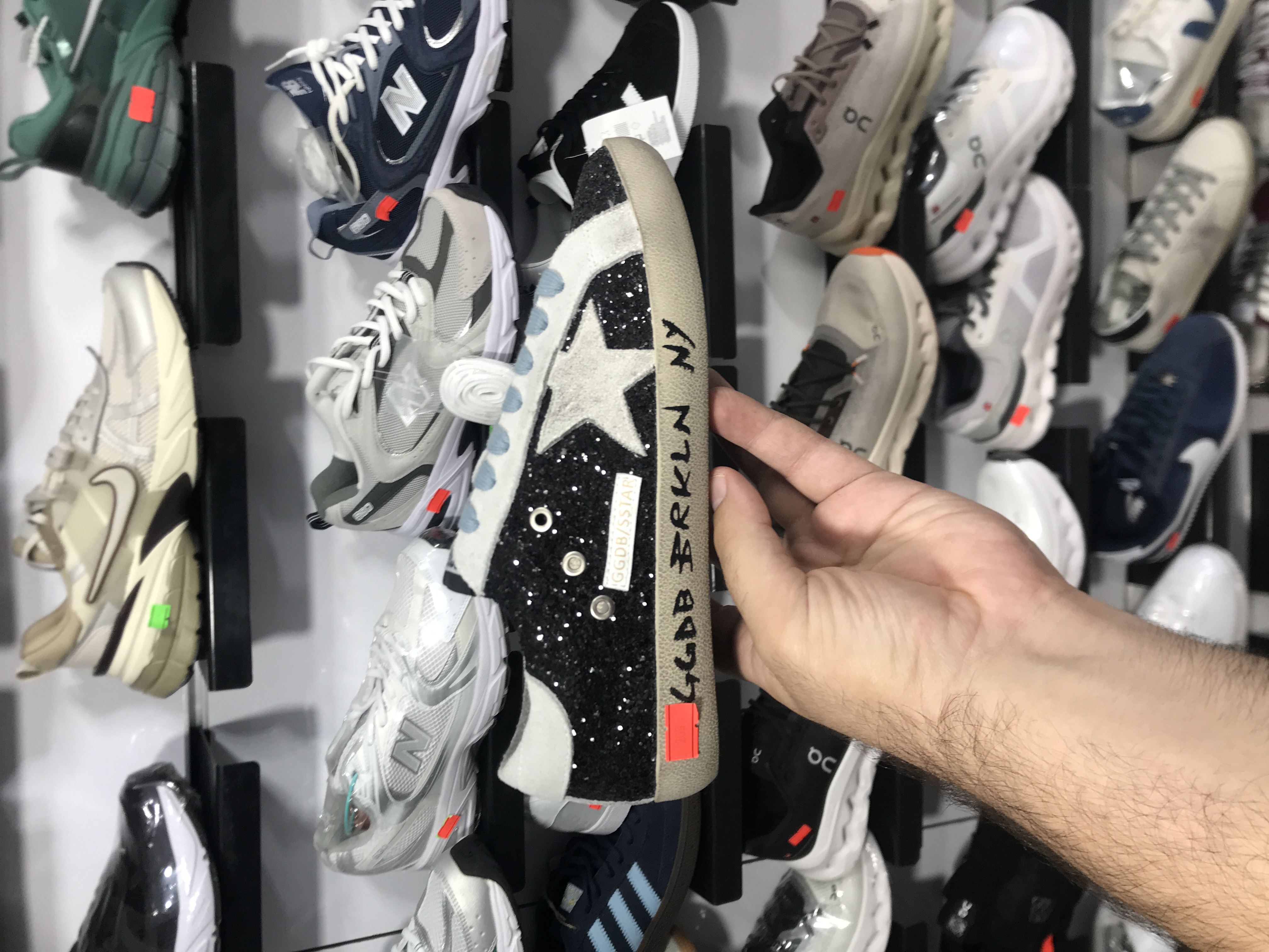 کتونی گلدن گوس سایز ۳۷ تا ۴۰ Golden Goose