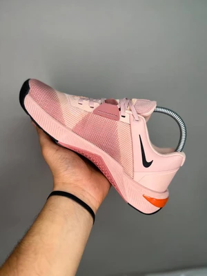 کتونی کراسفیت نایک متکان ۱۰ صورتی گلبهی سایز ۳۷ تا ۴۰ Nike Metcon 10