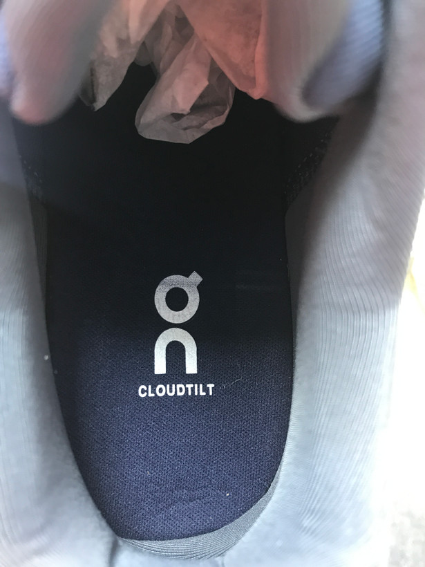 کتونی آن رانینگ کلود تیلت رنگ میدنایت آیس سایز 37 تا 40 ON RUNNING CLOUD TILT MIDNIGHT/ICE
