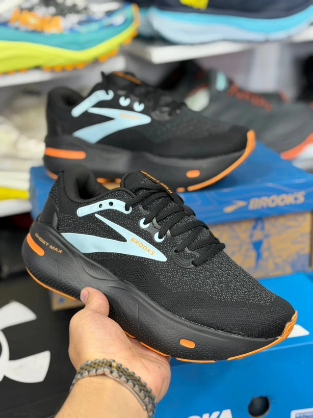 کتونی رانینگ بروکس گاست مکس سایز 36 تا 45 مشکی آبی نارنجی  BROOKS GHOST MAX