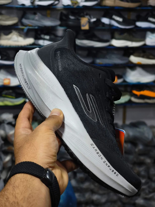 کتونی اسکیچرز هایپربرست کربن سایز 37 تا 40 مشکی Skechers Hyper Burst Carbon
