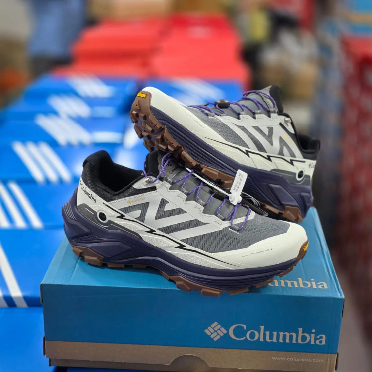 کتونی تراکینگ و تریل گورتکس کلمبیا سایز ۴۰ الی ۴۵ طوسی سرمه ای COLUMBIA OUTDRY