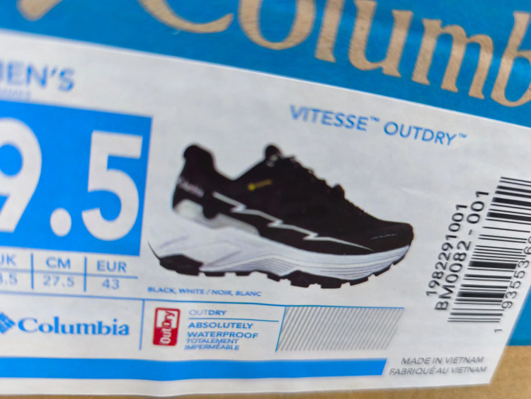 کتونی تراکینگ و تریل گورتکس کلمبیا سایز ۴۰ الی ۴۵ مشکی سفید COLUMBIA OUTDRY