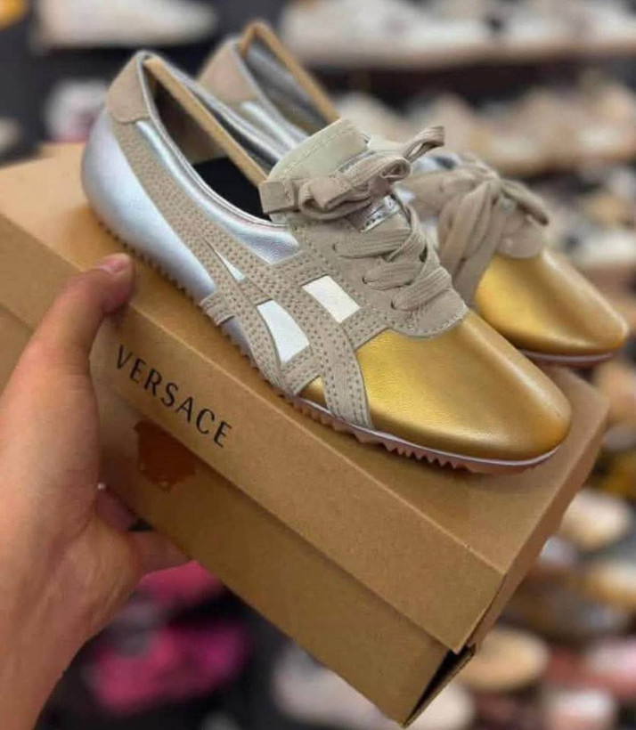 کتونی اسیکس ورساچه اونیتسوکا تایگر نقره ای طلایی سایز 37 تا 40 ASICS VERSACE ONITSUKA TIGER